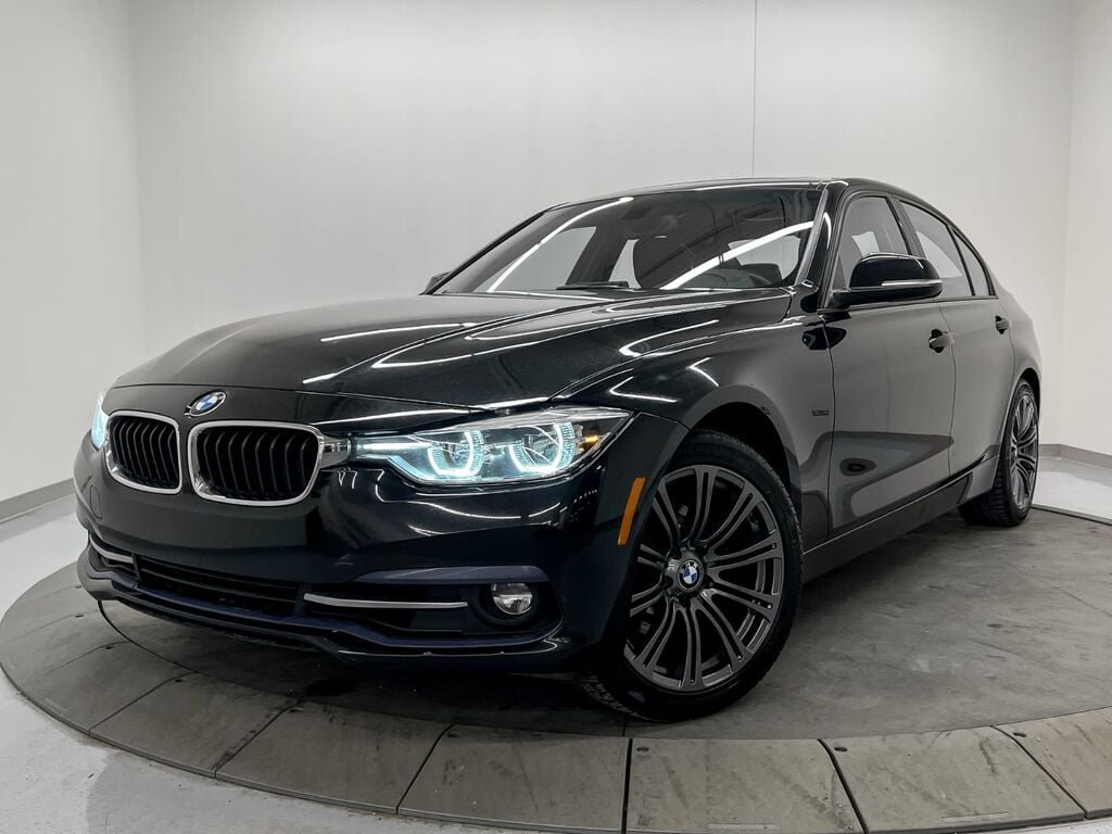BMW 3 Series 330i xdrive 4-door sedan black