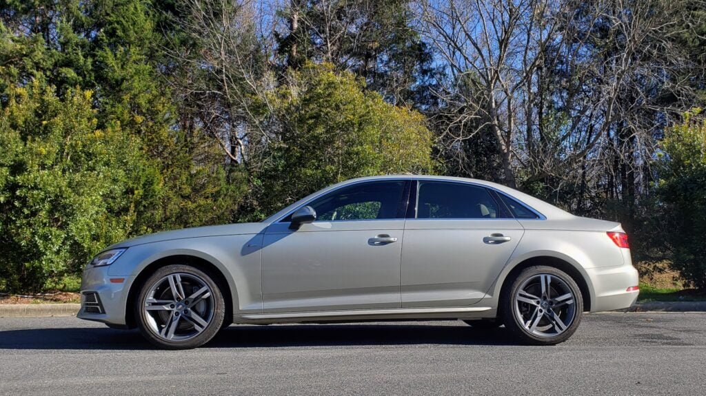 Audi A4 Tech S line 4-door sedan silver