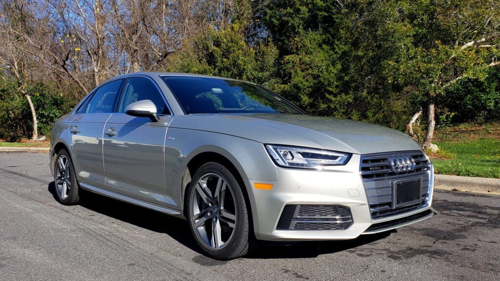 Audi A4 Tech S line 4-door sedan silver