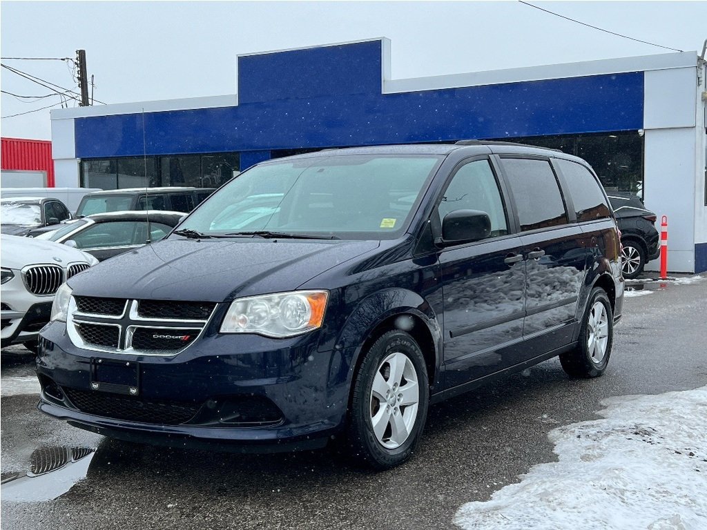 Dodge Grand Caravan 4-door van blue