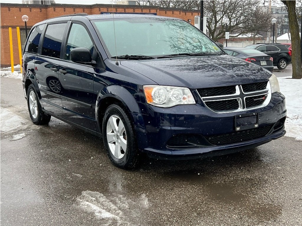 Dodge Grand Caravan 4-door van blue