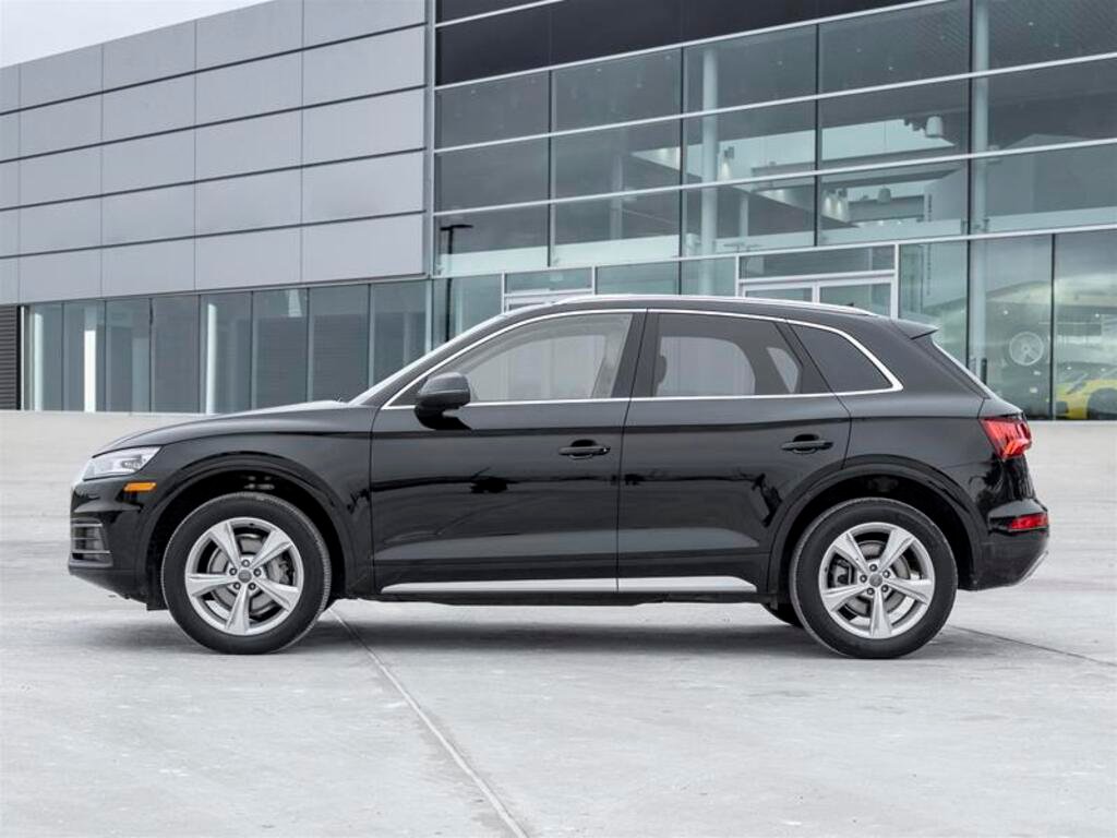 Audi Q5 2.0T Progressiv quattro 4-door suv black