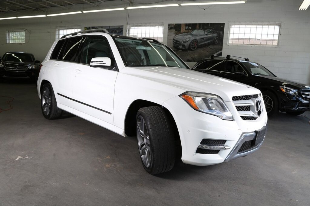 Mercedes-Benz GLK-Class 4-door suv white