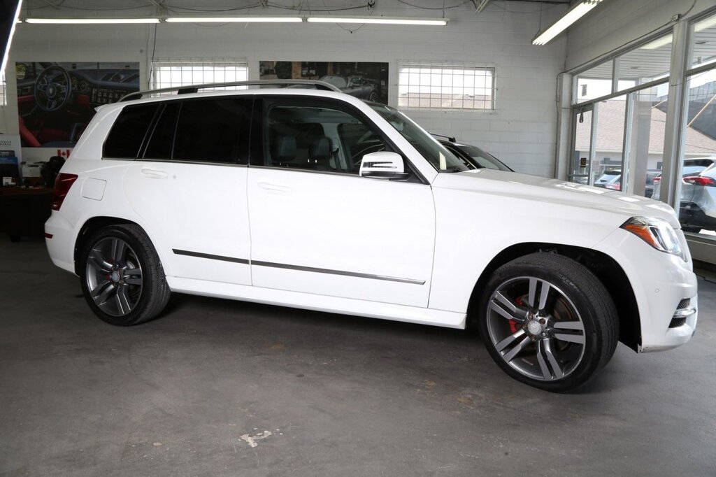 Mercedes-Benz GLK-Class 4-door suv white