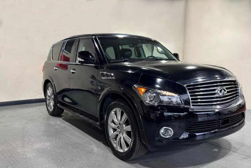 Infiniti QX56 4-door suv black